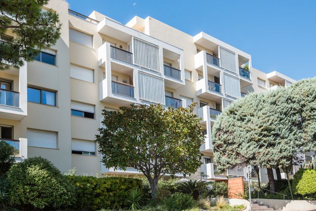 Appartement F4 à vendre - 4 pièces - 123.02 m2 - NICE - 06 - PROVENCE-ALPES-COTE-D-AZUR - Century 21 Lafage Transactions
