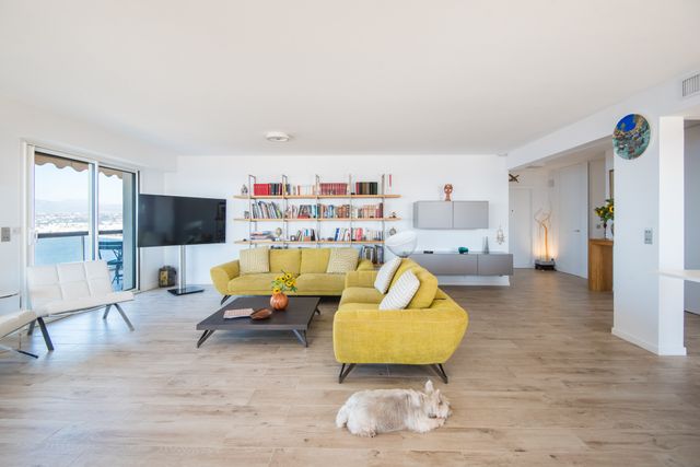 Appartement F4 à vendre - 4 pièces - 123.02 m2 - NICE - 06 - PROVENCE-ALPES-COTE-D-AZUR - Century 21 Lafage Transactions