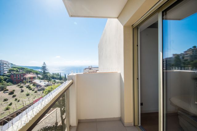 Appartement F4 à vendre - 4 pièces - 123.02 m2 - NICE - 06 - PROVENCE-ALPES-COTE-D-AZUR - Century 21 Lafage Transactions
