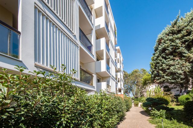 Appartement F4 à vendre - 4 pièces - 123.02 m2 - NICE - 06 - PROVENCE-ALPES-COTE-D-AZUR - Century 21 Lafage Transactions