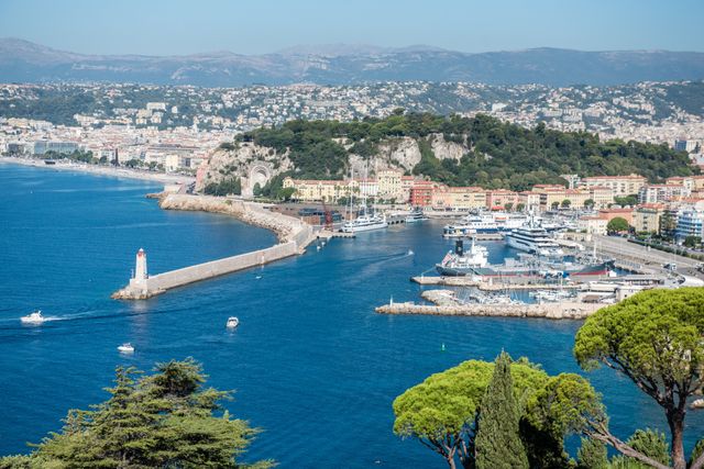 Appartement F4 à vendre - 4 pièces - 123.02 m2 - NICE - 06 - PROVENCE-ALPES-COTE-D-AZUR - Century 21 Lafage Transactions