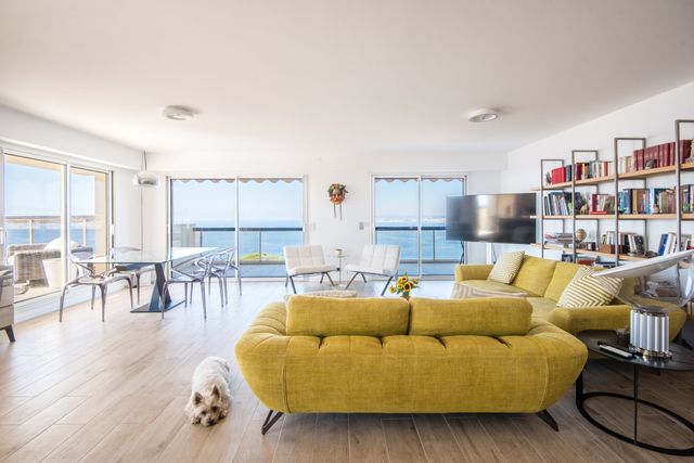 Appartement F4 à vendre - 4 pièces - 123.02 m2 - NICE - 06 - PROVENCE-ALPES-COTE-D-AZUR - Century 21 Lafage Transactions