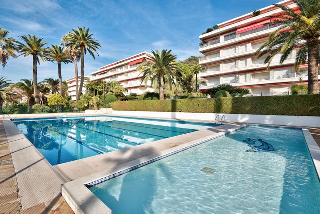 Appartement F3 à vendre - 3 pièces - 87.81 m2 - NICE - 06 - PROVENCE-ALPES-COTE-D-AZUR - Century 21 Lafage Transactions
