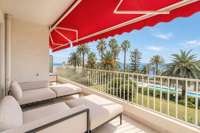Appartement F3 à vendre - 3 pièces - 87.81 m2 - NICE - 06 - PROVENCE-ALPES-COTE-D-AZUR - Century 21 Lafage Transactions