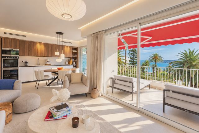 Appartement F3 à vendre - 3 pièces - 87.81 m2 - NICE - 06 - PROVENCE-ALPES-COTE-D-AZUR - Century 21 Lafage Transactions