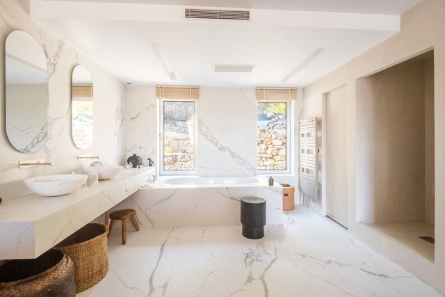 maison à vendre - 8 pièces - 440.0 m2 - NICE - 06 - PROVENCE-ALPES-COTE-D-AZUR - Century 21 Lafage Transactions
