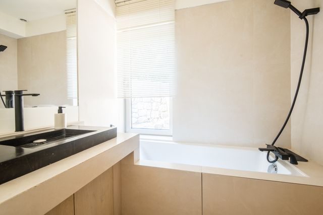 maison à vendre - 8 pièces - 440.0 m2 - NICE - 06 - PROVENCE-ALPES-COTE-D-AZUR - Century 21 Lafage Transactions
