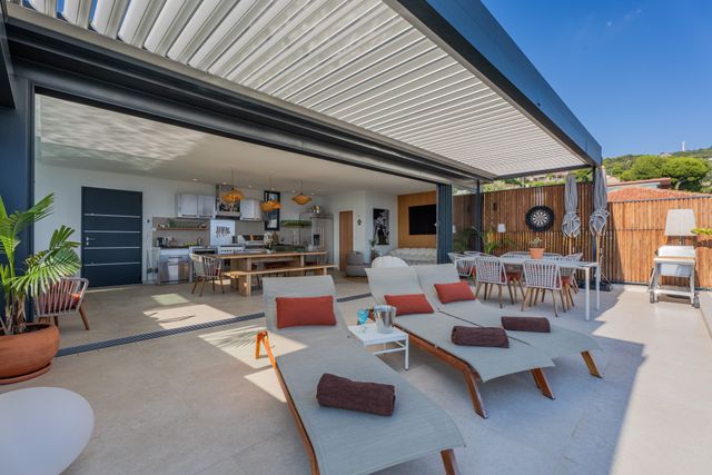 maison à vendre - 7 pièces - 312.0 m2 - VILLEFRANCHE SUR MER - 06 - PROVENCE-ALPES-COTE-D-AZUR - Century 21 Lafage Transactions
