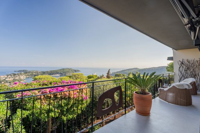 maison à vendre - 7 pièces - 312.0 m2 - VILLEFRANCHE SUR MER - 06 - PROVENCE-ALPES-COTE-D-AZUR - Century 21 Lafage Transactions