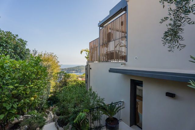 maison à vendre - 7 pièces - 312.0 m2 - VILLEFRANCHE SUR MER - 06 - PROVENCE-ALPES-COTE-D-AZUR - Century 21 Lafage Transactions