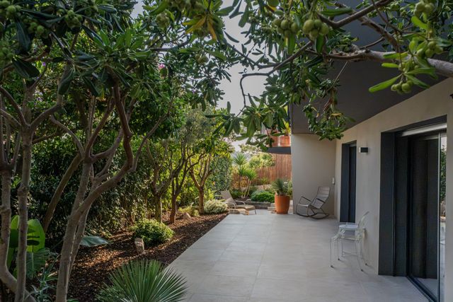 maison à vendre - 7 pièces - 312.0 m2 - VILLEFRANCHE SUR MER - 06 - PROVENCE-ALPES-COTE-D-AZUR - Century 21 Lafage Transactions