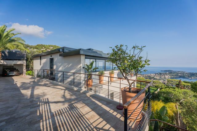 maison à vendre - 7 pièces - 312.0 m2 - VILLEFRANCHE SUR MER - 06 - PROVENCE-ALPES-COTE-D-AZUR - Century 21 Lafage Transactions