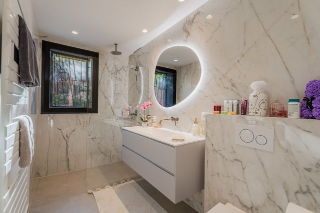 maison à vendre - 7 pièces - 312.0 m2 - VILLEFRANCHE SUR MER - 06 - PROVENCE-ALPES-COTE-D-AZUR - Century 21 Lafage Transactions