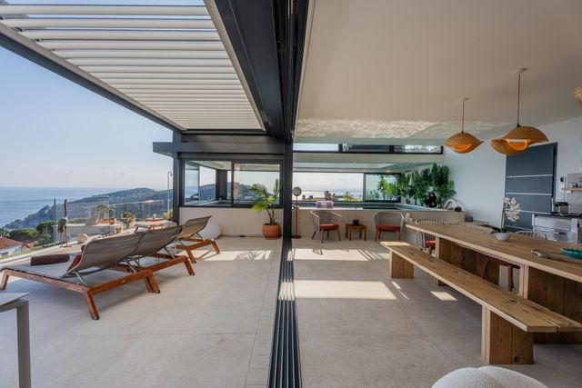 maison à vendre - 7 pièces - 312.0 m2 - VILLEFRANCHE SUR MER - 06 - PROVENCE-ALPES-COTE-D-AZUR - Century 21 Lafage Transactions