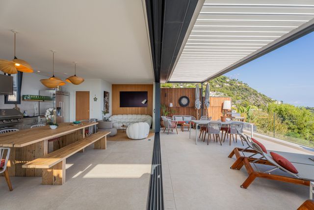 maison à vendre - 7 pièces - 312.0 m2 - VILLEFRANCHE SUR MER - 06 - PROVENCE-ALPES-COTE-D-AZUR - Century 21 Lafage Transactions