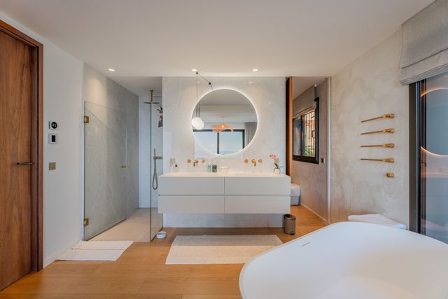 maison à vendre - 7 pièces - 312.0 m2 - VILLEFRANCHE SUR MER - 06 - PROVENCE-ALPES-COTE-D-AZUR - Century 21 Lafage Transactions