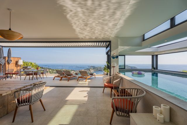 maison à vendre - 7 pièces - 312.0 m2 - VILLEFRANCHE SUR MER - 06 - PROVENCE-ALPES-COTE-D-AZUR - Century 21 Lafage Transactions
